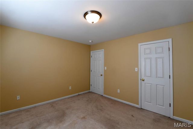 1712 Preston Centre Drive, Fenton, MO 63026