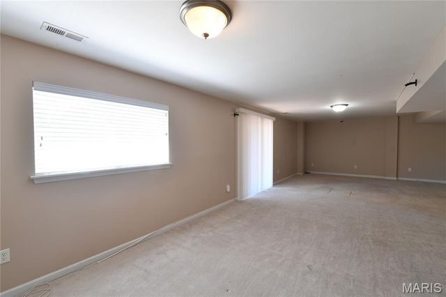1712 Preston Centre Drive, Fenton, MO 63026