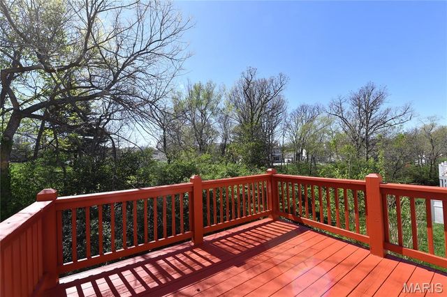 1712 Preston Centre Drive, Fenton, MO 63026