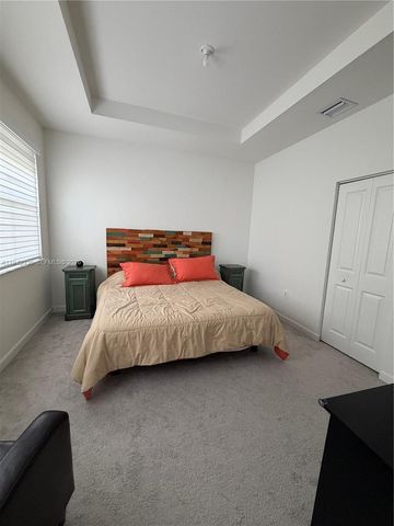 14872 SW 265th St, Homestead, FL 33032