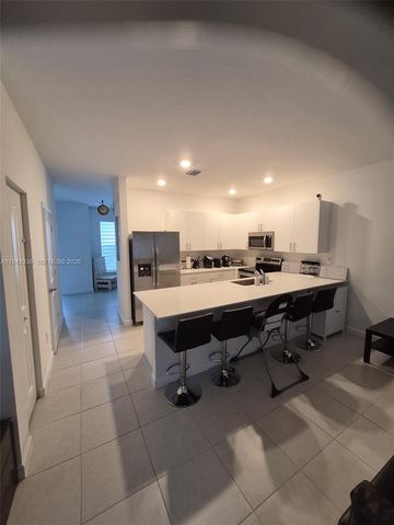 14872 SW 265th St, Homestead, FL 33032