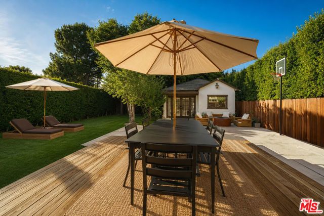 6537 Moore Drive, Los Angeles, CA 90048