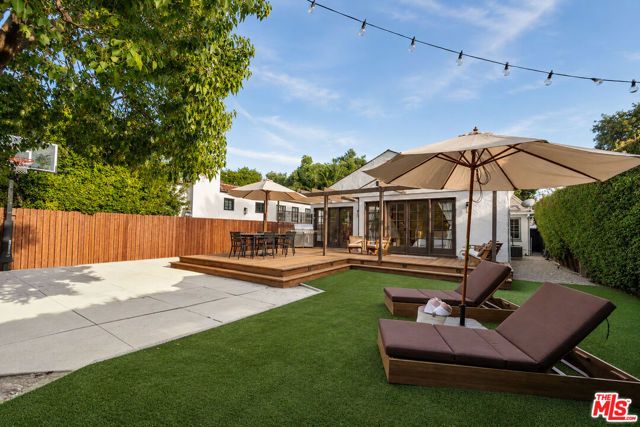6537 Moore Drive, Los Angeles, CA 90048