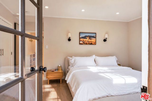 6537 Moore Drive, Los Angeles, CA 90048