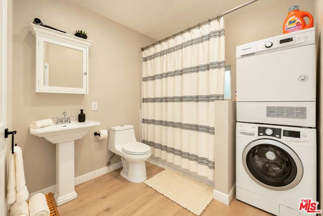 6537 Moore Drive, Los Angeles, CA 90048