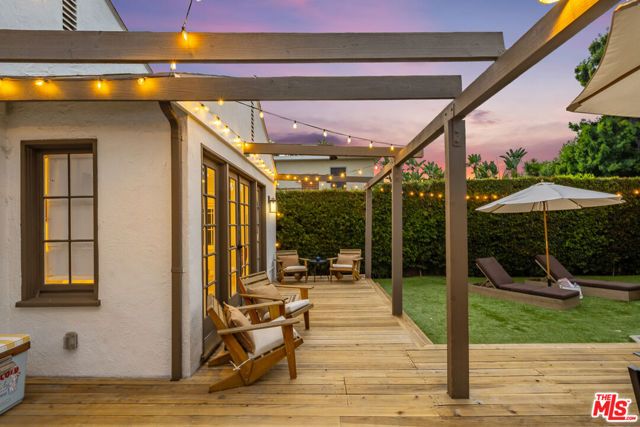 6537 Moore Drive, Los Angeles, CA 90048