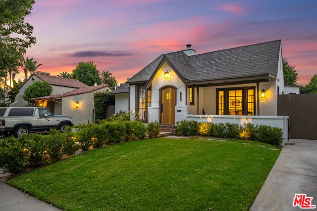6537 Moore Drive, Los Angeles, CA 90048