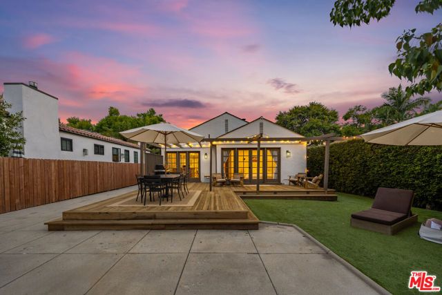 6537 Moore Drive, Los Angeles, CA 90048