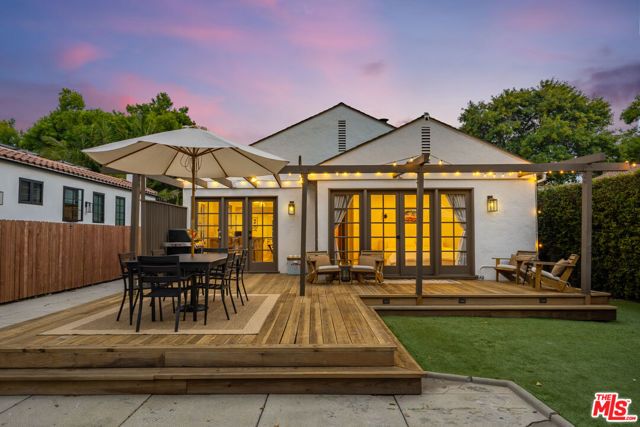 6537 Moore Drive, Los Angeles, CA 90048