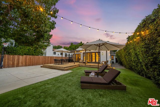 6537 Moore Drive, Los Angeles, CA 90048