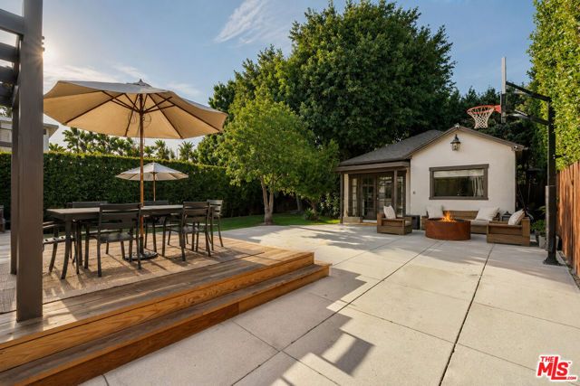 6537 Moore Drive, Los Angeles, CA 90048
