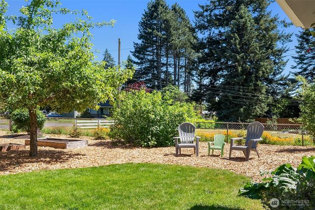 24026 54th Avenue W, Mountlake Terrace, WA 98043
