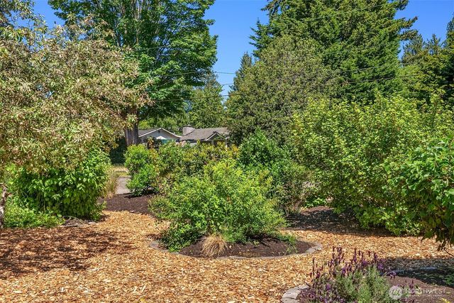 24026 54th Avenue W, Mountlake Terrace, WA 98043