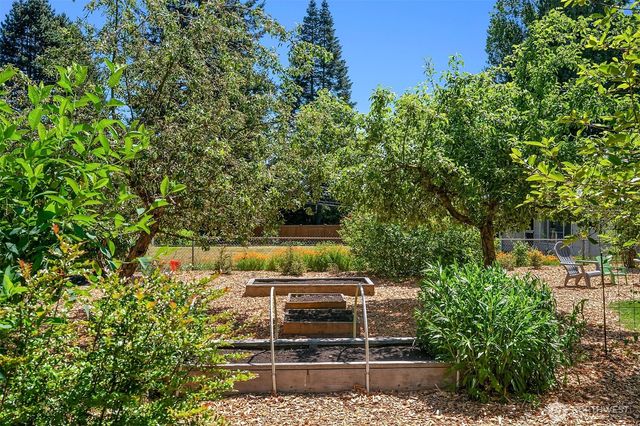 24026 54th Avenue W, Mountlake Terrace, WA 98043