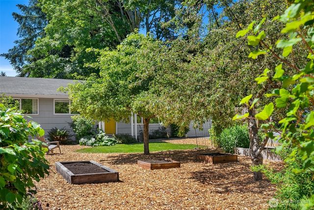 24026 54th Avenue W, Mountlake Terrace, WA 98043