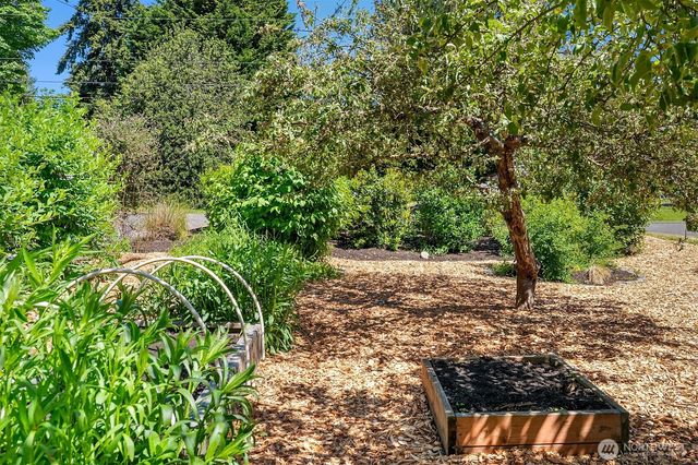 24026 54th Avenue W, Mountlake Terrace, WA 98043