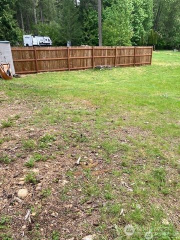 201 N Duckabush Drive E, Hoodsport, WA 98548