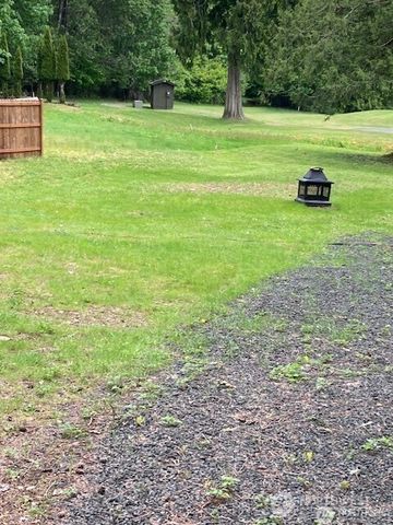 201 N Duckabush Drive E, Hoodsport, WA 98548