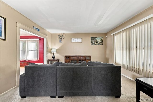 2484 La Salle Avenue, Niagara Falls, NY 14301