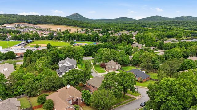 37 Saratoga Drive, Little Rock, AR 72223