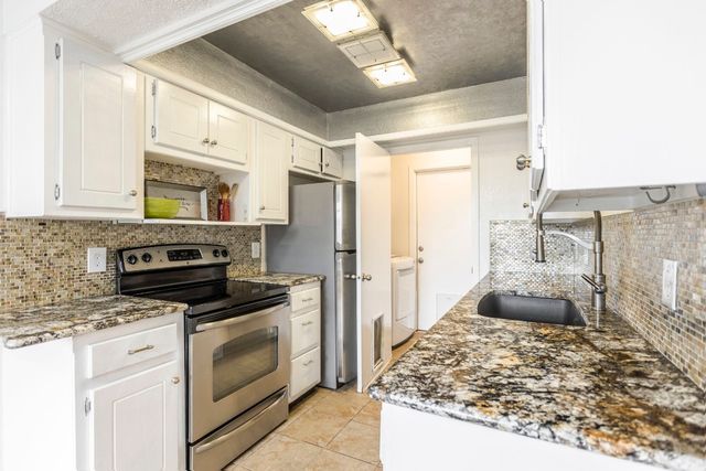 9109 NW 101st Street, Yukon, OK 73099