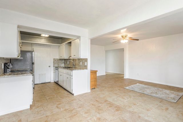 9109 NW 101st Street, Yukon, OK 73099