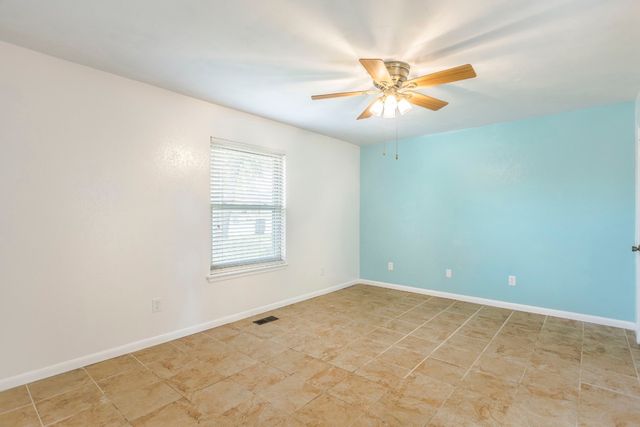 9109 NW 101st Street, Yukon, OK 73099