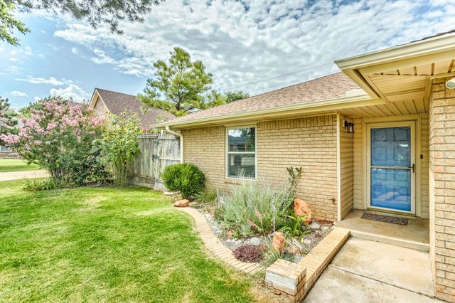 9109 NW 101st Street, Yukon, OK 73099