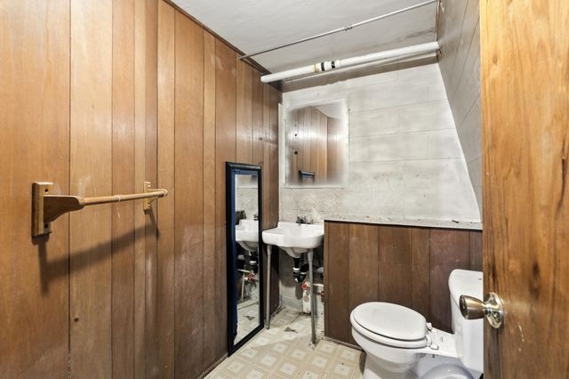 2498 Spout Springs Road, Irvine, KY 40336