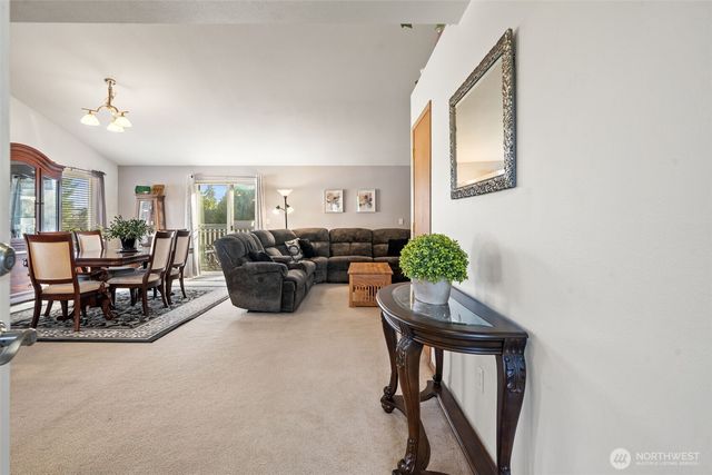 120 Skylark Court, Allyn, WA 98524