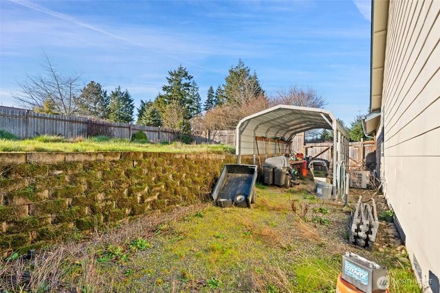 120 Skylark Court, Allyn, WA 98524