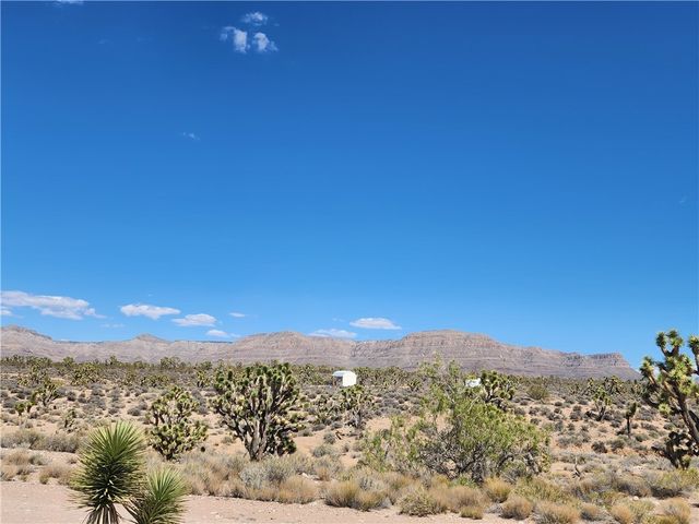 27195 N Pear Avenue, Meadview, AZ 86444