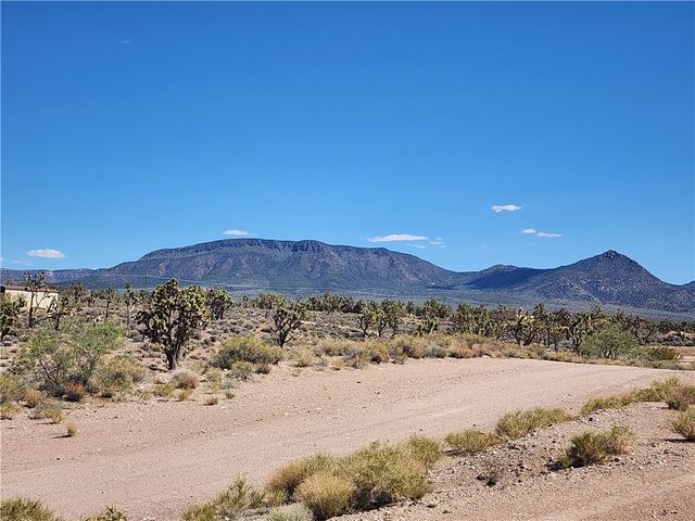 27195 N Pear Avenue, Meadview, AZ 86444