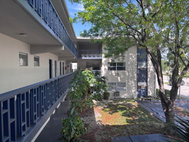 1150 E Sample Road, Pompano Beach, FL 33064