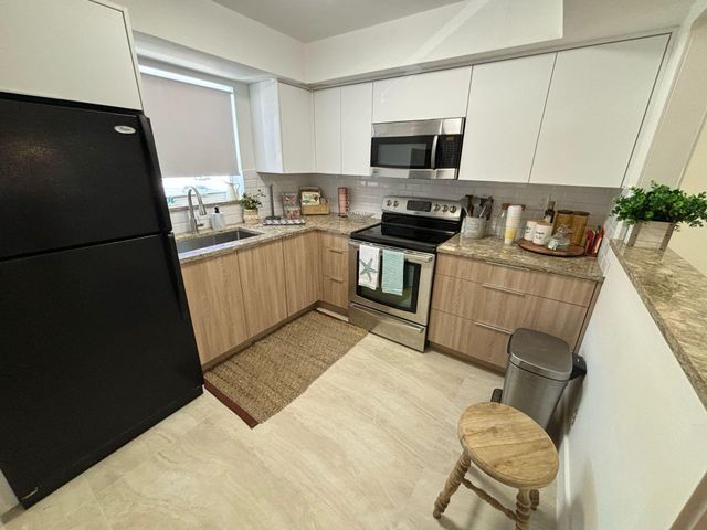 1150 E Sample Road, Pompano Beach, FL 33064