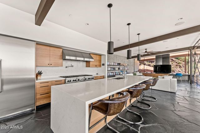 4925 E RED ROCK Drive 43, Phoenix, AZ 85018