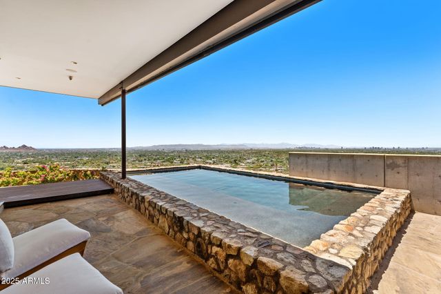 4925 E RED ROCK Drive 43, Phoenix, AZ 85018