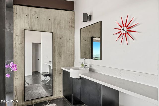 4925 E RED ROCK Drive 43, Phoenix, AZ 85018