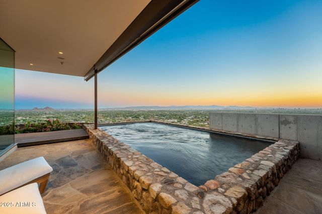 4925 E RED ROCK Drive 43, Phoenix, AZ 85018