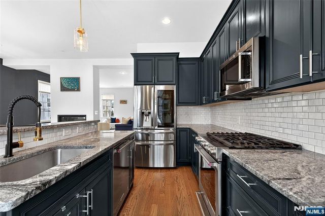 165 Roosevelt Drive, Wood Ridge, NJ 07075