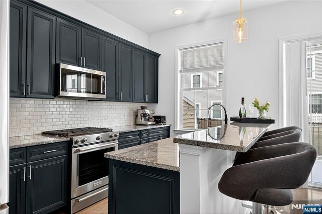 165 Roosevelt Drive, Wood Ridge, NJ 07075