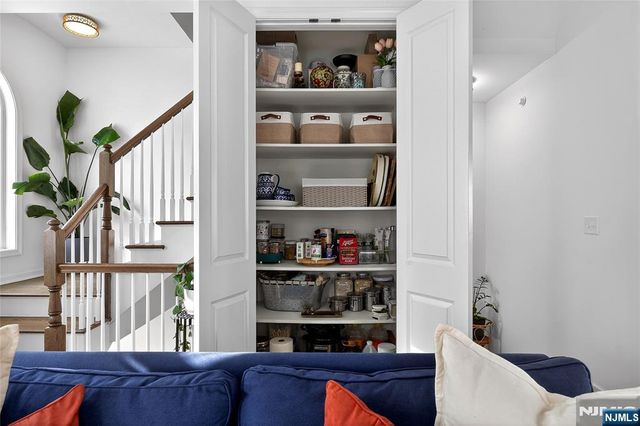 165 Roosevelt Drive, Wood Ridge, NJ 07075