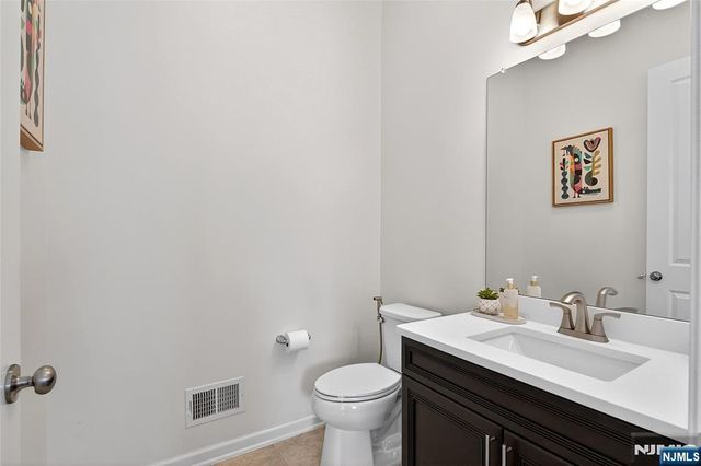 165 Roosevelt Drive, Wood Ridge, NJ 07075