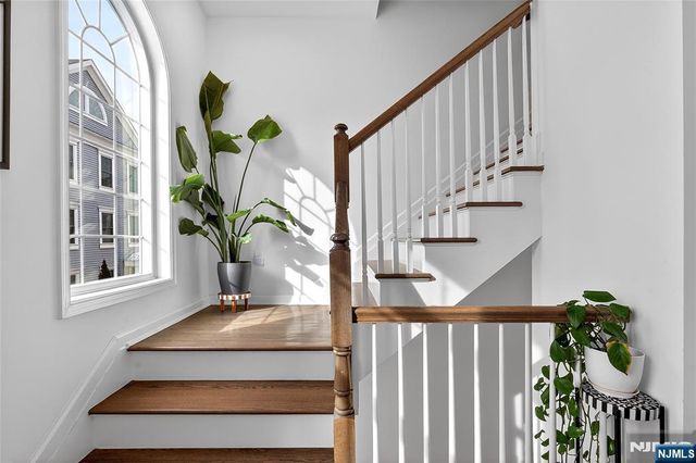 165 Roosevelt Drive, Wood Ridge, NJ 07075