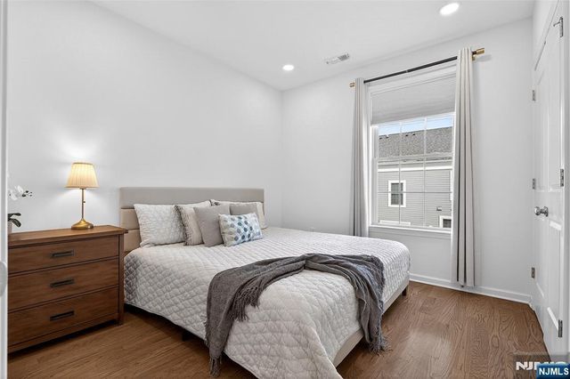 165 Roosevelt Drive, Wood Ridge, NJ 07075