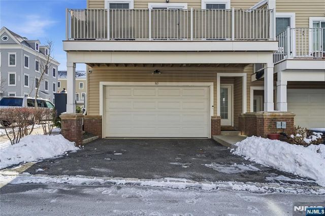 165 Roosevelt Drive, Wood Ridge, NJ 07075