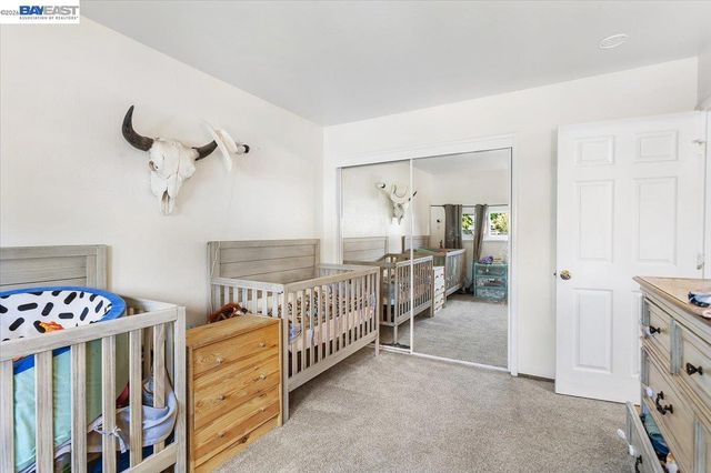 21330 Kahlert St, Castro Valley, CA 94546