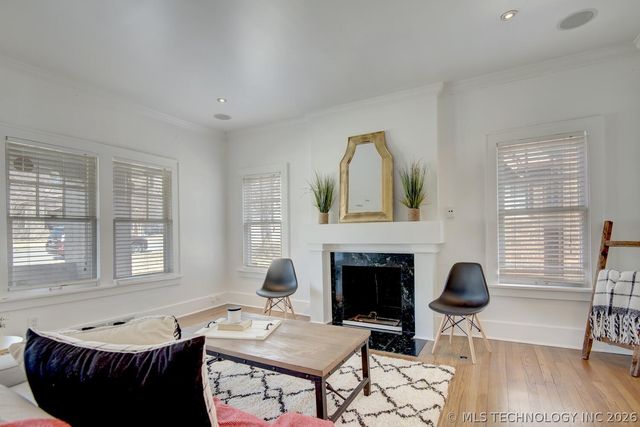 1735 S Yorktown Avenue, Tulsa, OK 74104