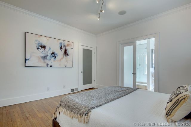 1735 S Yorktown Avenue, Tulsa, OK 74104