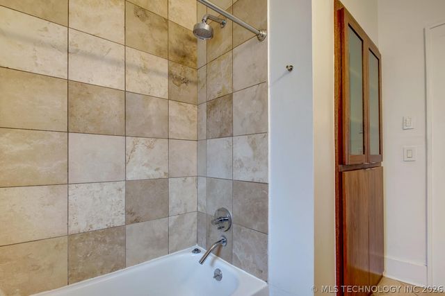 1735 S Yorktown Avenue, Tulsa, OK 74104